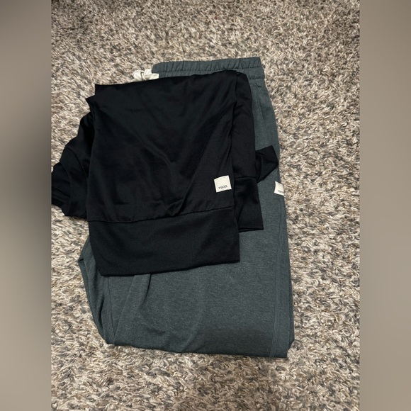 Vuori set performance jogger + daydream crew green/ black medium ✨ - Picture 11 of 13